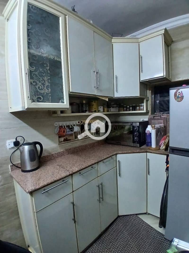 12 215463. jpg