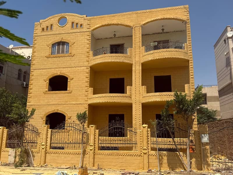 فيلا بارقي في التجمع الخامس للبيع ٥٨٥ متر - Bild 4