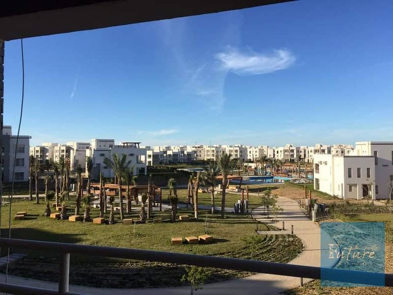 Penthouse for Sale in Amwaj  Second Floor with Private Rooftop  Internal Staircase  4 Bedrooms  3 Bathrooms  Swimming Pool View  For inquiries: +20 114 999 5167 - Widok 2