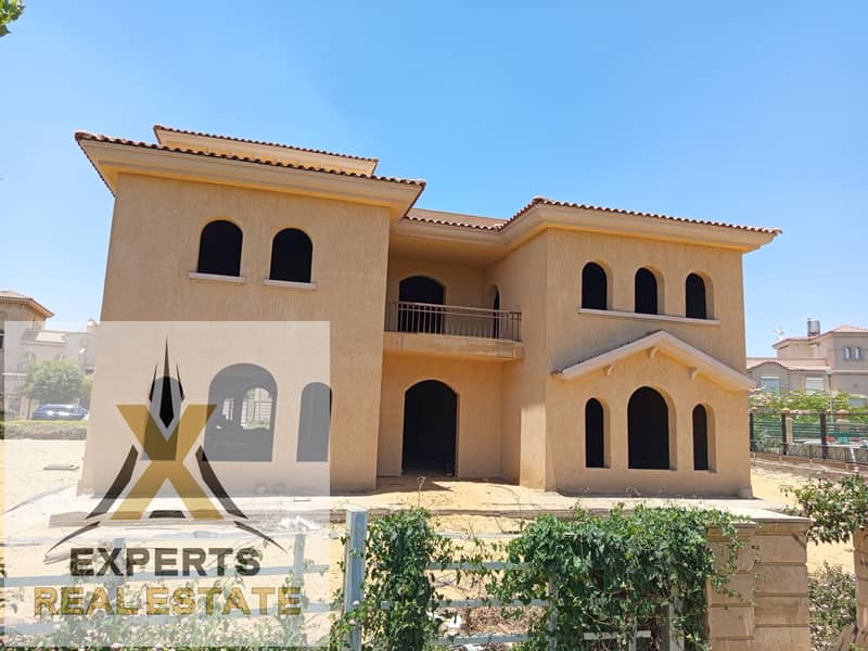 Independent villa, 555m buildings, without finishing, open view in Madinaty, large land - Ansicht 3