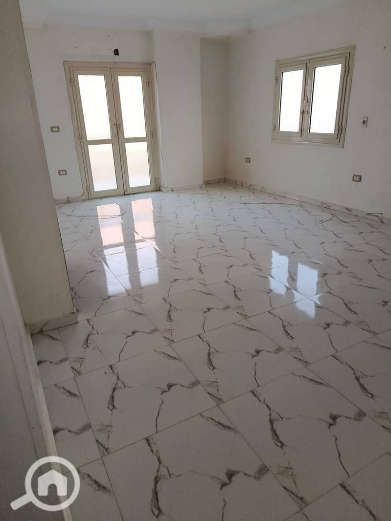 Apartment for rent in Zahra Al-Maadi, Madinat Al-Miraj, with a front view, area 165 sqm, consisting of 3 rooms, bathroom, reception, kitchen, on the 3rd floor, with an elevator, super luxury finishing. - Ansicht 3