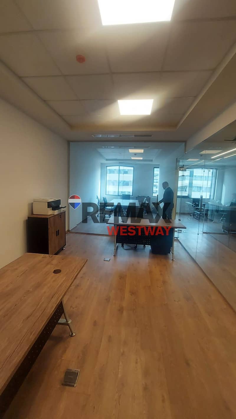 Office for sale in Portal Sodic Beverly Hills El Sheikh Zayed under market price - Ansicht 2