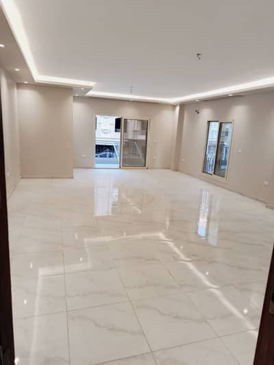 4 Bedroom Apartment for Rent in Sheikh Zayed, Giza - WhatsApp Image 2026-06-30 at 18.32. 57. jpg 4 Bedroom Apartment for Rent in Sheikh Zayed, Giza - WhatsApp Image 2026-06-30 at 18.32. 57. jpg