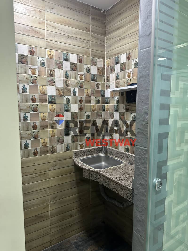 Office for rent in the Courtyard El Sheikh Zayed مكتب للايجار في الكورت يارد الشيخ زايد - Ansicht 6
