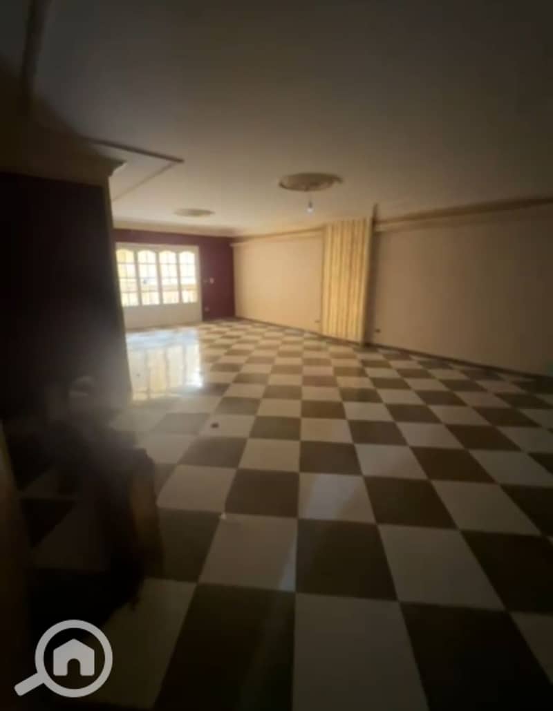 Apartment for rent in Gleem 230m, prime location on Abou Qir Street - Więcej