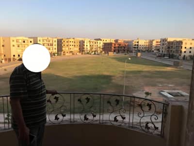 3 Bedroom Flat for Sale in Obour City, Cairo - فرصة لا تتكرر في الحي الثالث بمدينة العبور. . لسرعة البيع 3 Bedroom Flat for Sale in Obour City, Cairo - فرصة لا تتكرر في الحي الثالث بمدينة العبور. . لسرعة البيع