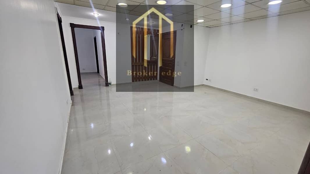 Office space for rent in upscale squares of Heliopolis, near the metro station, 240 meters. - Ansicht 4