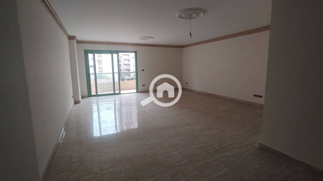 Administrative headquarters for rent in Loran 180m super lux Abu Qir Street – pohled 2