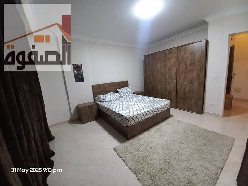 Furnished apartment for rent in Ashgar Durna compound, Zahraa Al-Maadi. A distinguished and upscale location, very close to Al-Saada Street and Carrefour and the Ring Road. - Więcej