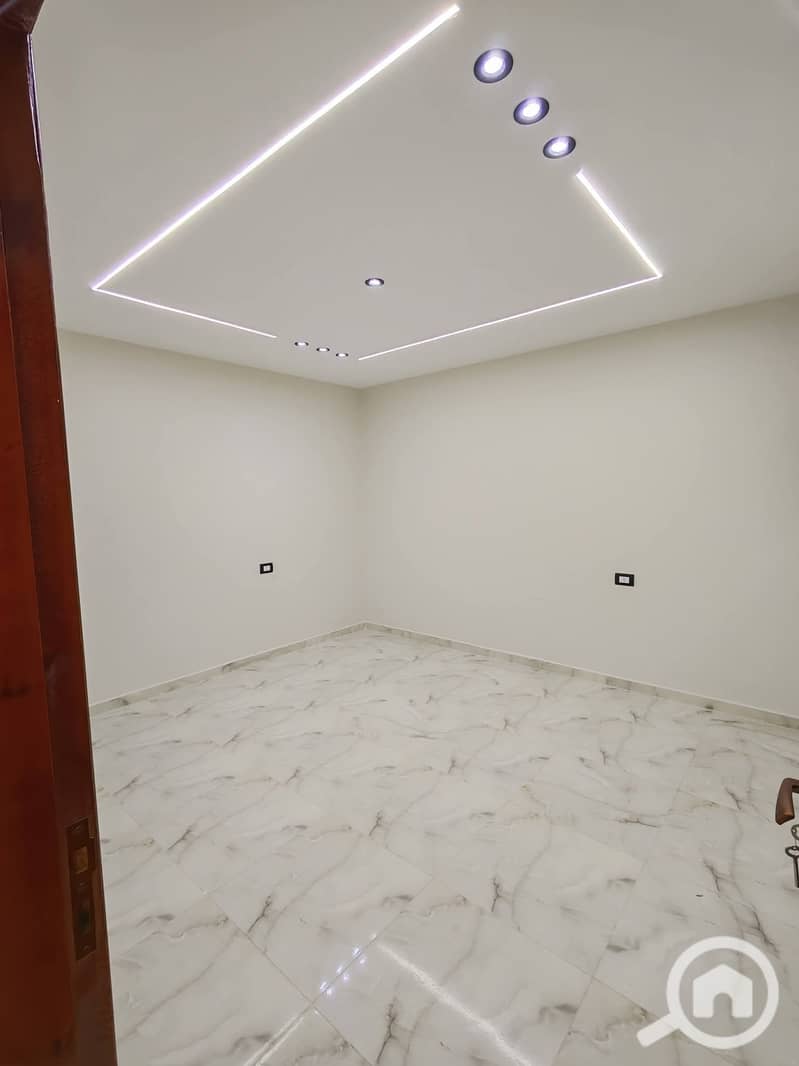 8 215826. jpg