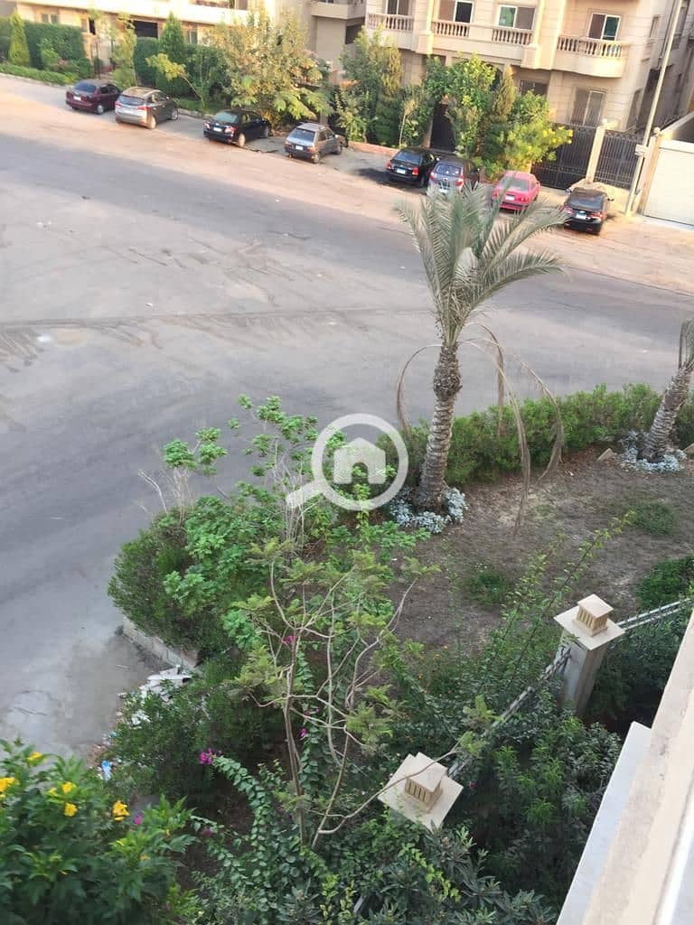 A complete villa with a garden view, swimming pool, air-conditioned, ground floor, first and second floors, basement, and roof in Al-Narjis Villas - Ansicht 3