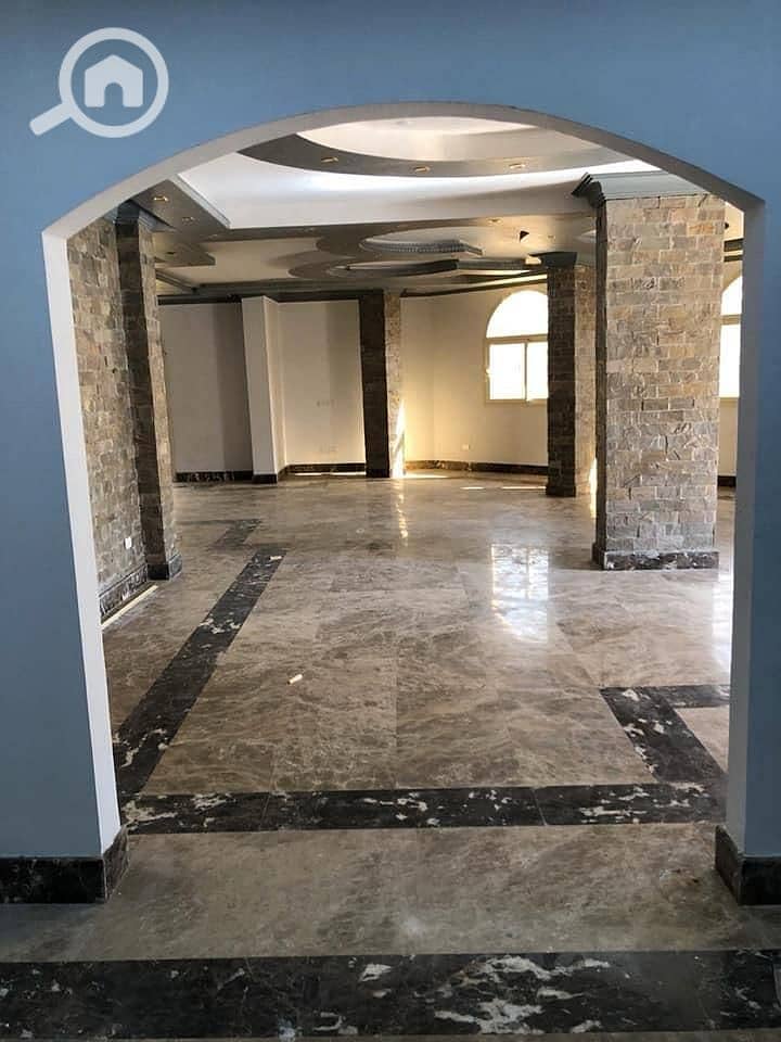 A complete villa with a garden view, swimming pool, air-conditioned, ground floor, first and second floors, basement, and roof in Al-Narjis Villas - Ansicht 5