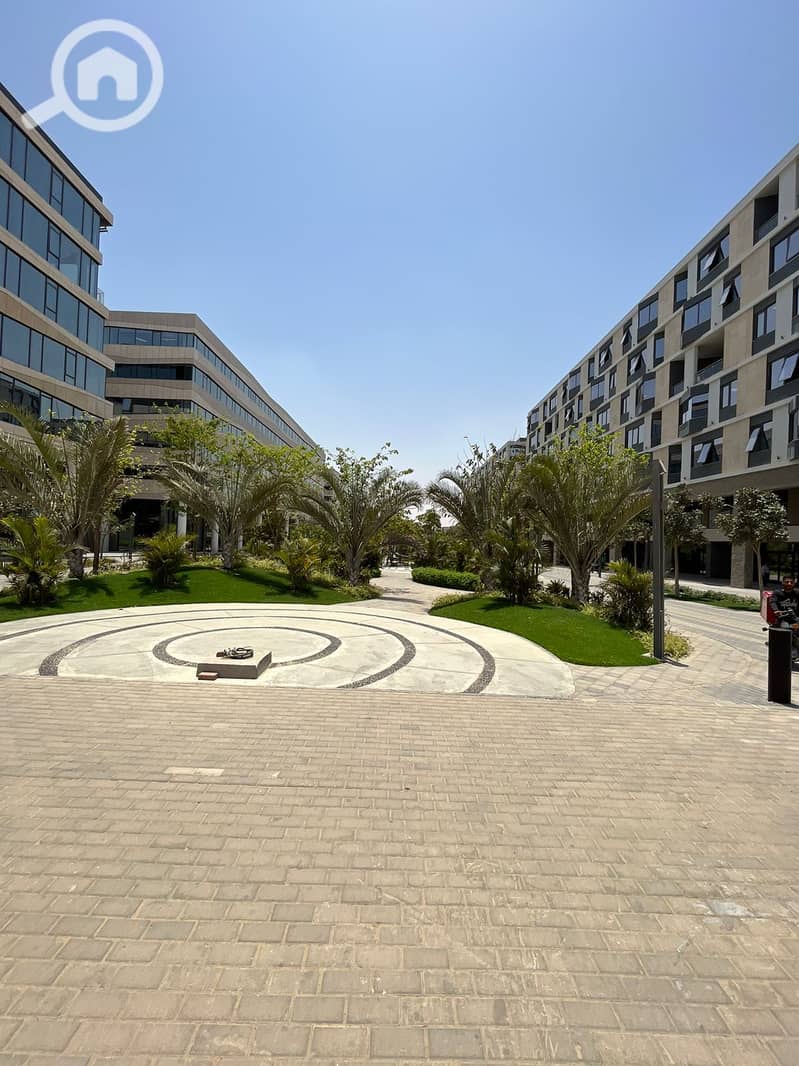 Premuim Fully Finished Office with Air Conditioning Ready to move in Beverly Hills, Sheikh Zayed - Widok 4