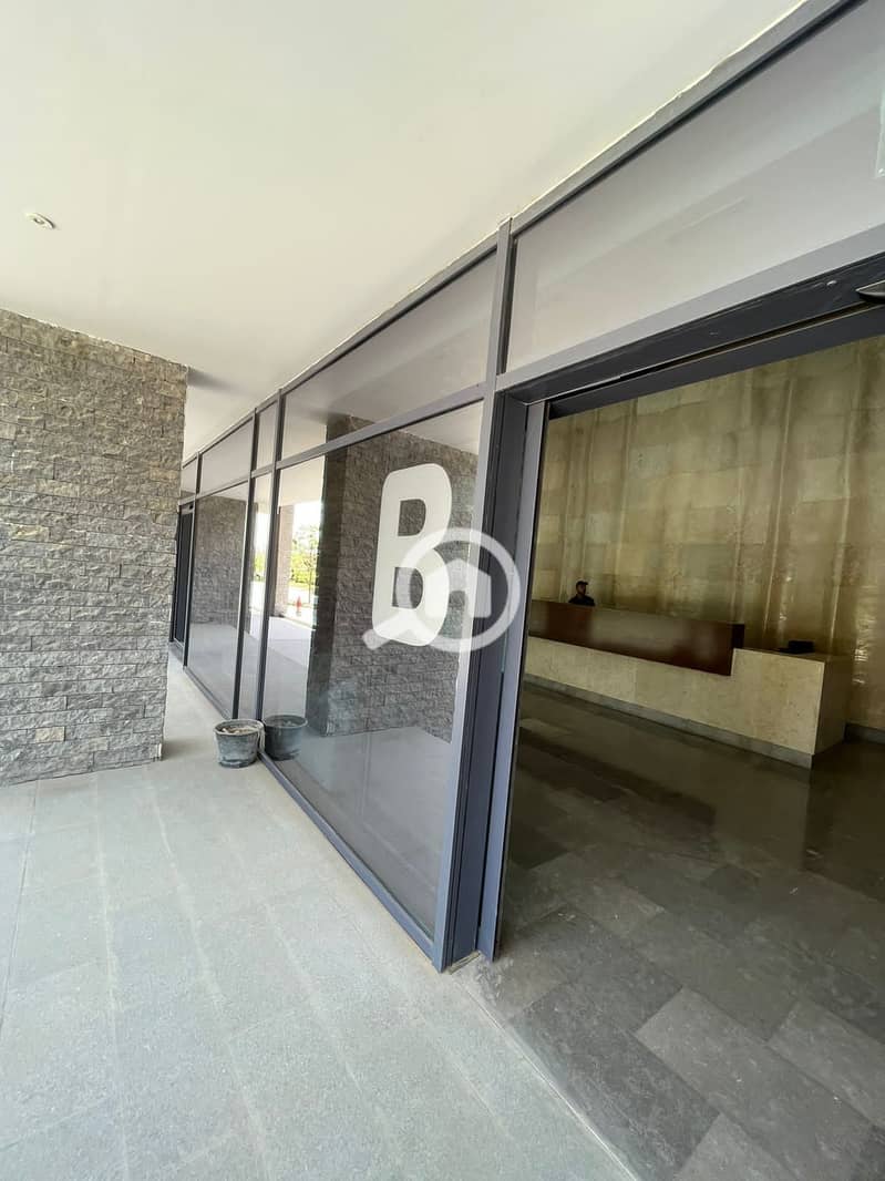 Premuim Fully Finished Office with Air Conditioning Ready to move in Beverly Hills, Sheikh Zayed - Więcej