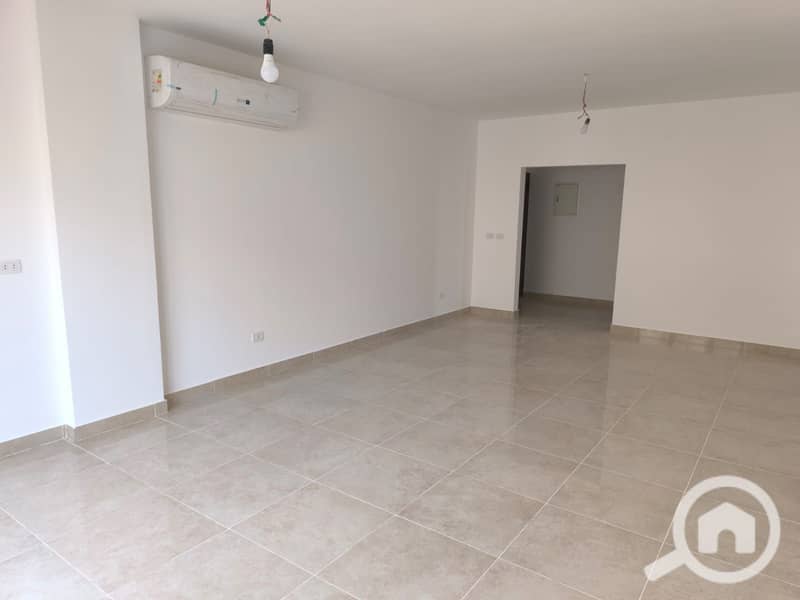 Ready to move Sky Loft For Sale Fully Finished with Ac's IN Almarasem - Bild 2