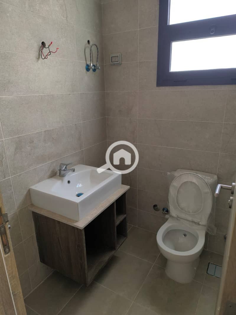 Ready to move Sky Loft For Sale Fully Finished with Ac's IN Almarasem - Bild 3