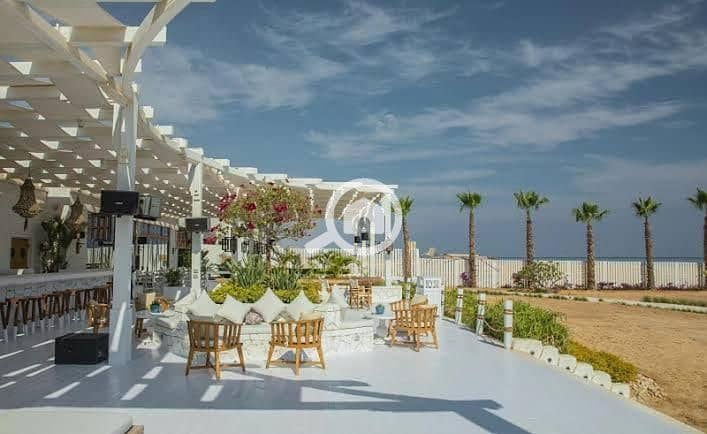 chalet for sale in azha sokhna direct on pool – pohled 4