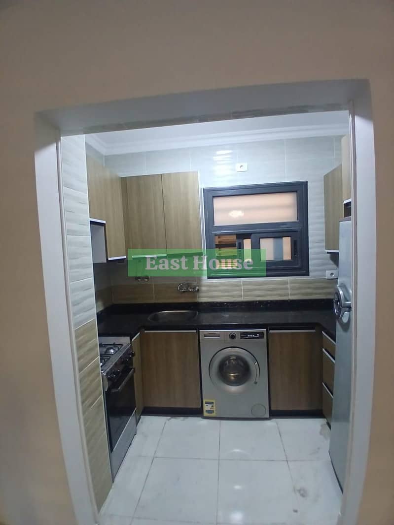 **Brand New Fully Furnished Apartment for Rent in Madinaty** Located in the prestigious **B15** district, one of the finest phases of Madinaty. **Firs - Więcej