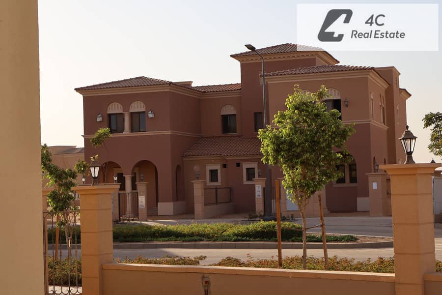 Lowest price twin house 450m² with installments available - City Gate, Fifth Settlement, open view landscape, with a distinctive layout ready for view - Więcej
