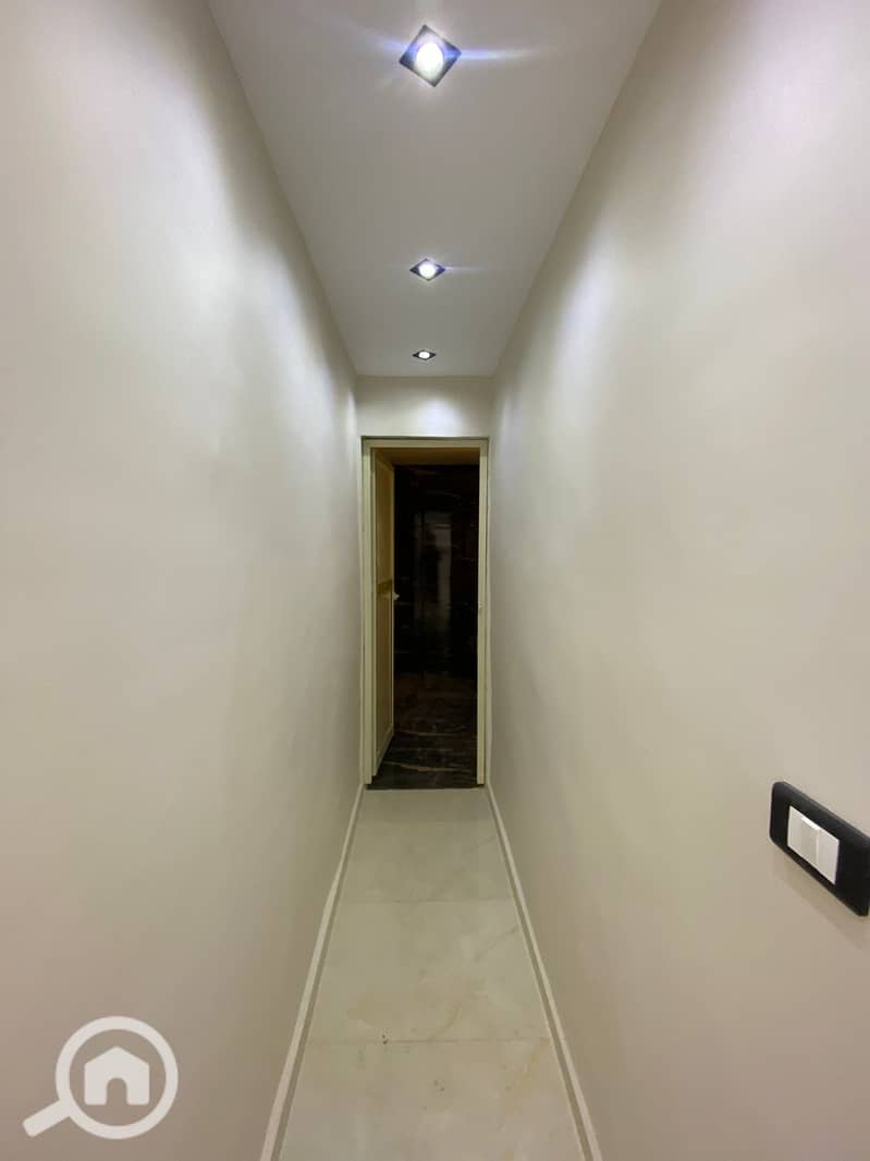 8 1000493201. jpg