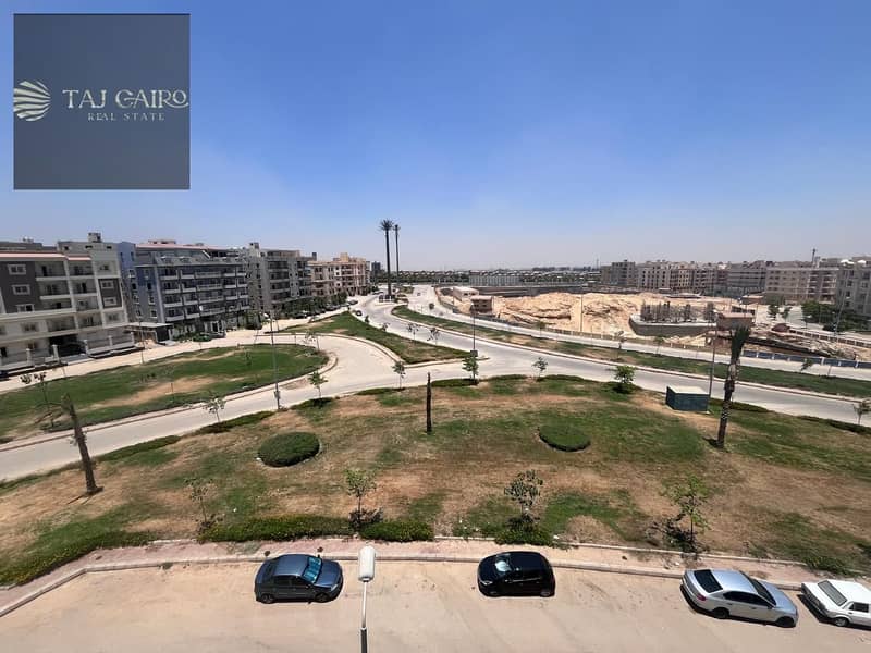 Apartment for sale in Al-Lotus: 168 sqm, featuring 3 bedrooms, 2 bathrooms, and a large north-facing reception area. Immediate delivery; - Ansicht 3
