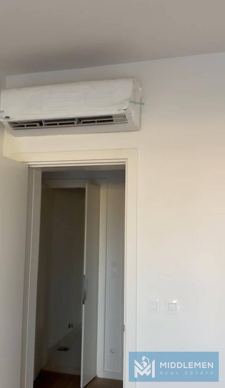 Apartment for sale Cheapest 165 sqm apartment in Uptown Cairo Emaar 4 milion below market price Open view Ready to move - Vista 4