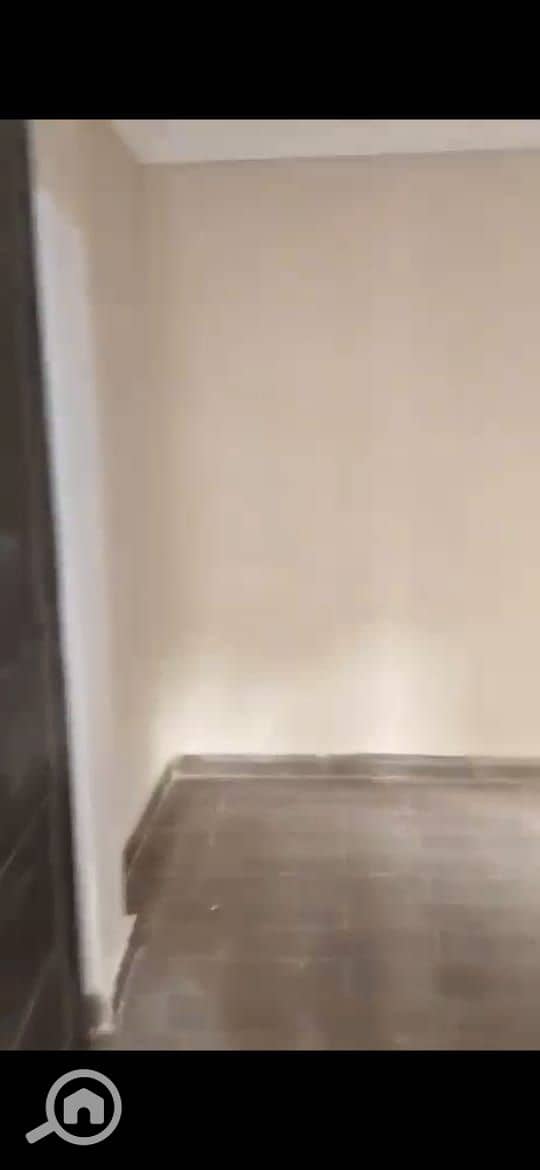 8 53183. jpg
