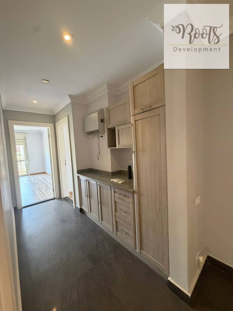For Sale Apartment Fully Finished With Ac/s and Kitchen,Prime location in Carnell Park, New Giza. – pohled 3