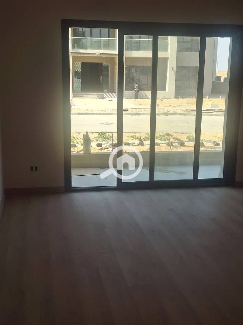 Apartment Garden Corner finished with installments for sale in The Address East - Mehr