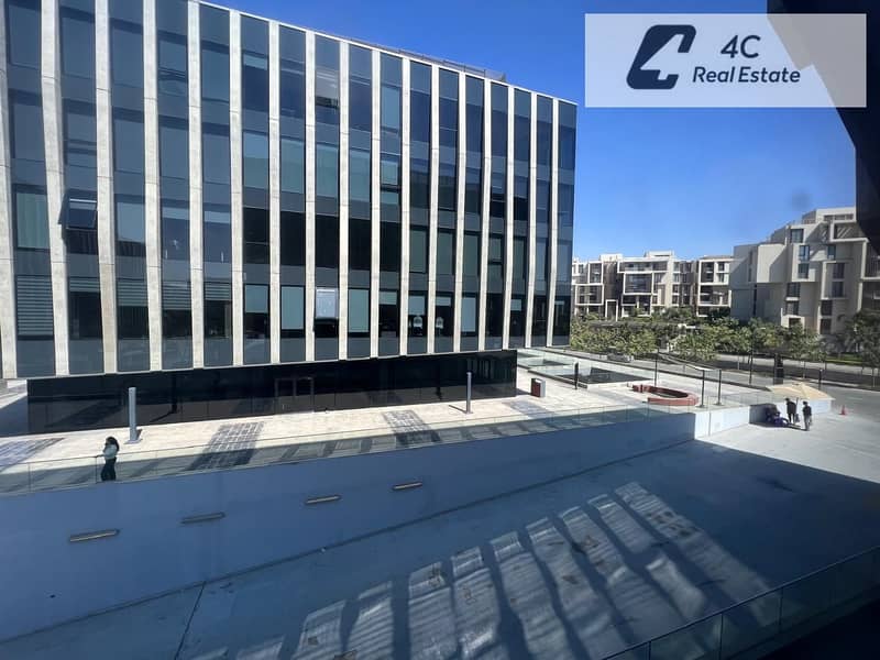Administrative Office for Rent 141m Location on nobu Ultra Super Lux Finishing in Sodic East EDNC New Cairo near Hydepark - Widok 3