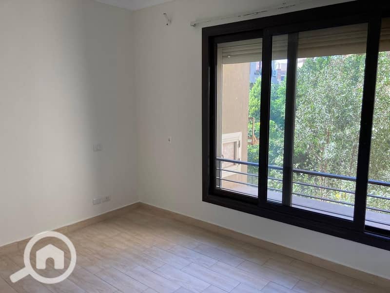 Finished Duplex for Sale in Casa – Beverly Hills, Sheikh Zayed Ready to move - Prime location open view - Widok 3
