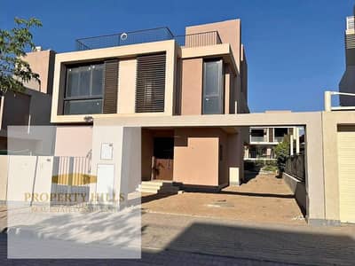 فیلا 5 غرف نوم للبيع في هليوبوليس الجديدة، القاهرة - 733802502_1474068224520016_9074768541249350666_n. jpg