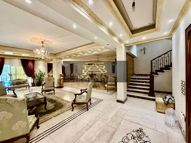 Luxury villa for sale in Madinaty, 5 rooms, the best location by a large wide garden - Widok 3