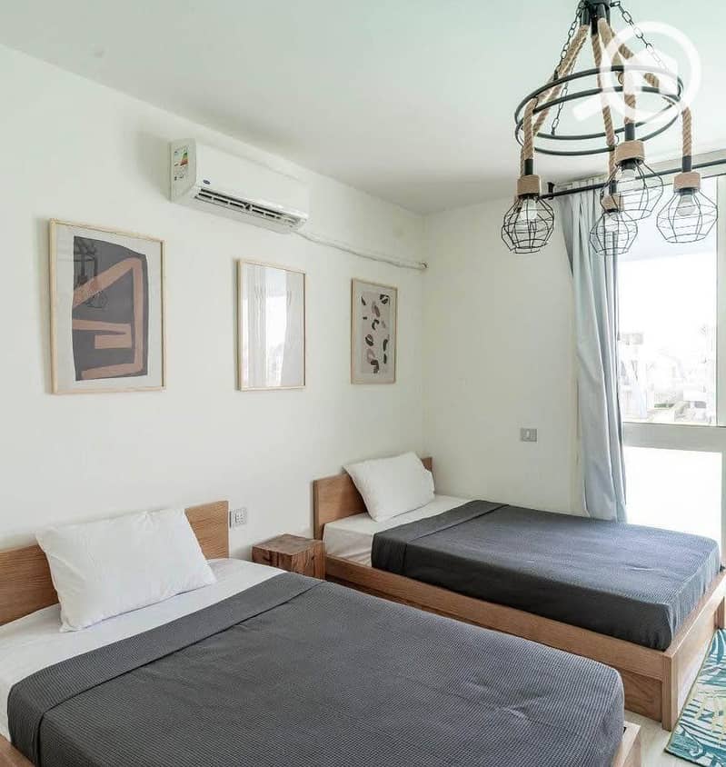 Elegant Chalet Finished in Koun By Mabany Edris Next To Caeser - Ansicht 3