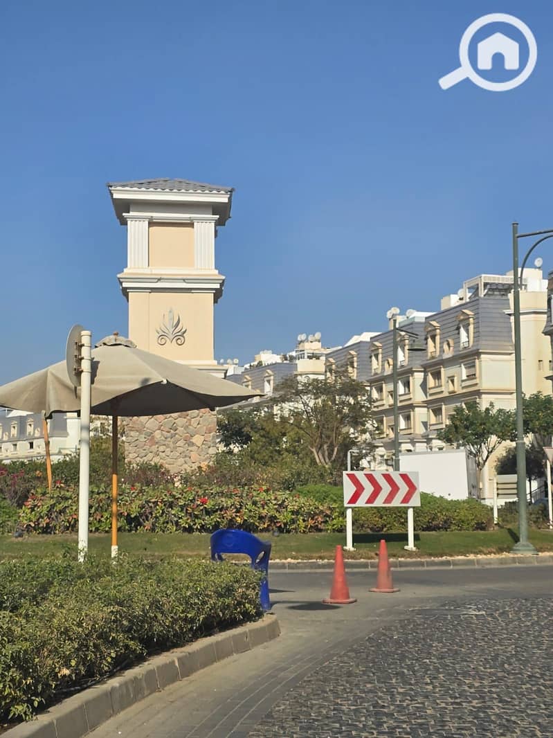 10 2e6ce82c-0abf-43e7-983c-9da84703efa4. jpg
