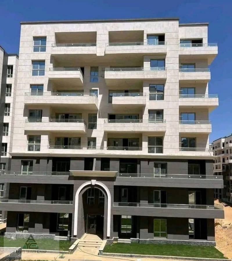 163 sqm apartment for sale in De Joya 3 Compound, R7, New Administrative Capital, offering a premium lifestyle in a modern residential community with - Więcej