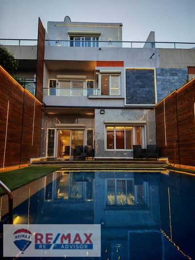 5 Bedroom Villa for Sale in Sheikh Zayed, Giza - 1589ca44-f216-4bba-83e9-dc7ebc36b38f. jpg