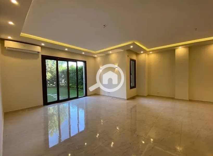Fully finished apartment with a private garden and air conditioning for sale in Sheikh Zayed by SODIC, in The Estates Residences Compound - Ansicht 3