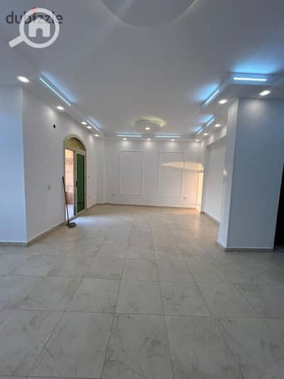 Office for Rent in New Cairo, Cairo - Office for rent in the First Settlement in South Academy