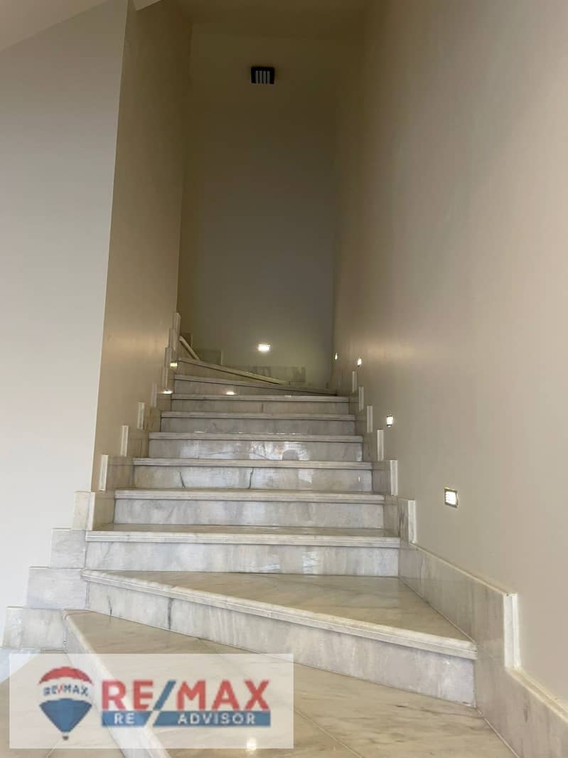 Twin House for Sale – Green 4 Compound - 6th of October - Fully finished with ACs next to Mountain View and October Plaza, and minutes to Mall of Arab - Więcej