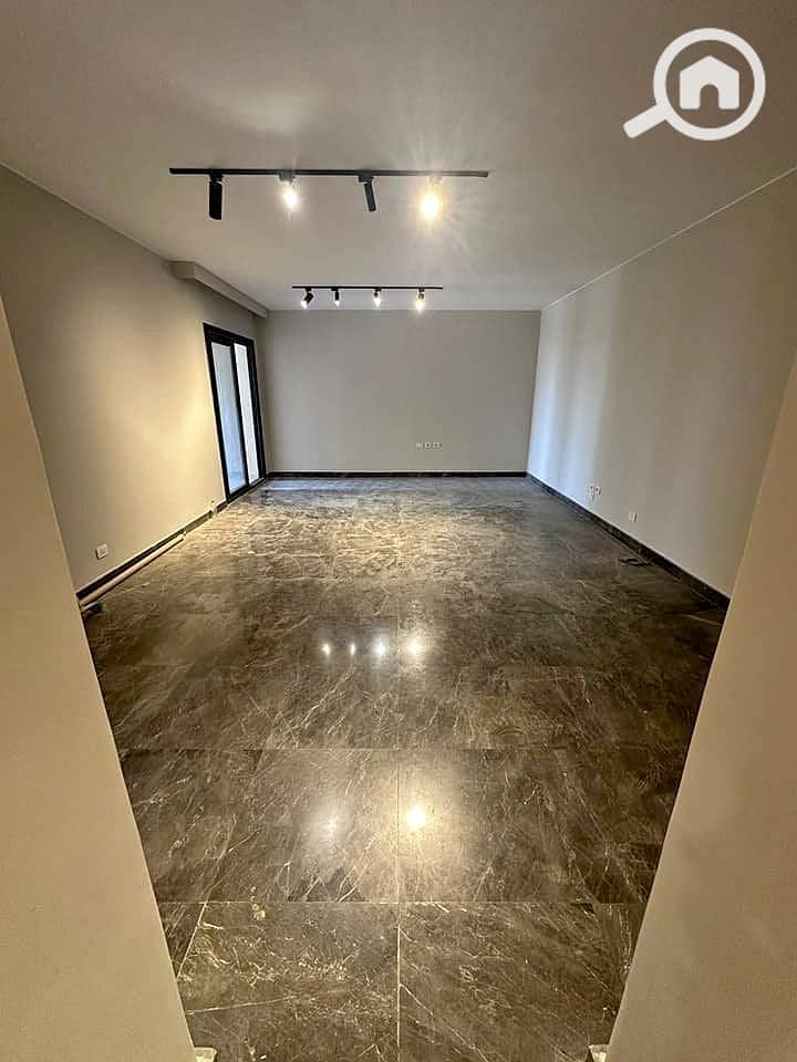 Fully Finished Apartment for Sale in O West by Orascom – Directly Opposite Mall of Egypt – pohled 5