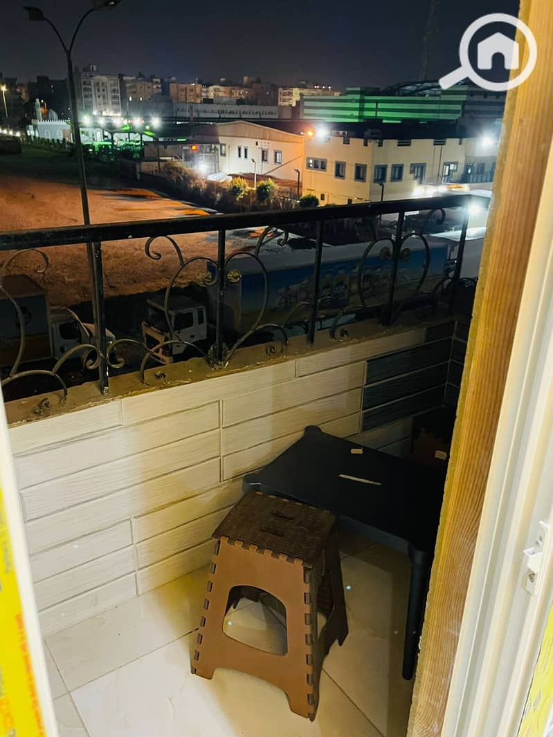 Studio for rent, double with a balcony, First Neighborhood, Third District, in front of Rich Pak - View 4