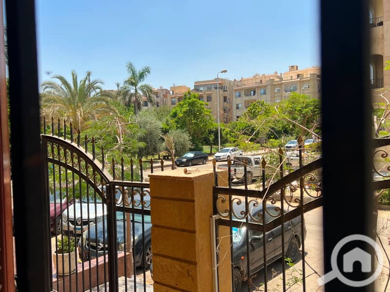 For lovers of ground floor apartments, a family rental apartment in the Southern Investors close to Gamal Abdel Nasser axis and services with an open view, area 180m. – pohled 2