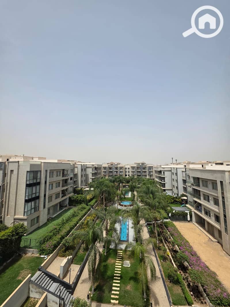Amanzing price Penthouse for Sale – Galleria Moon Valley Compound – Ready to Move – 230 SQM + 128 SQM Roof with Pool - Widok 2