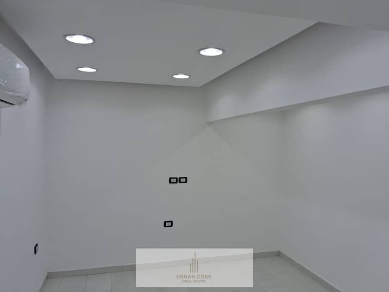 Saint Fatima Square, Abdul Aziz Fahmy Building, Al-Masraf Al-Muttahed - Widok 4