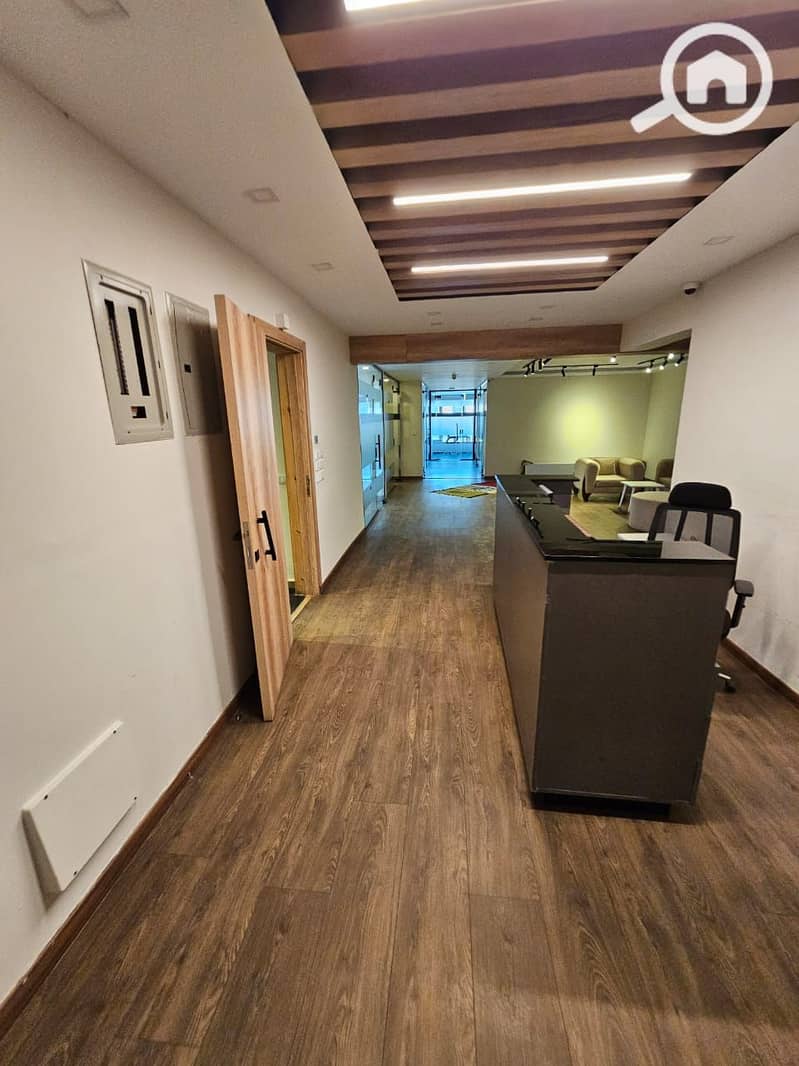 Unique administrative headquarters of 450m for rent in the middle of the largest companies directly on the ring road in Bavaria Town - Fler