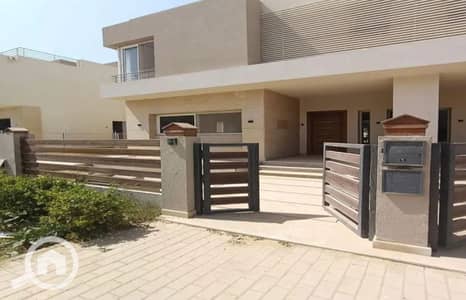 4 Bedroom Villa for Sale in 6th of October, Giza - 8. jpg 4 Bedroom Villa for Sale in 6th of October, Giza - 8. jpg