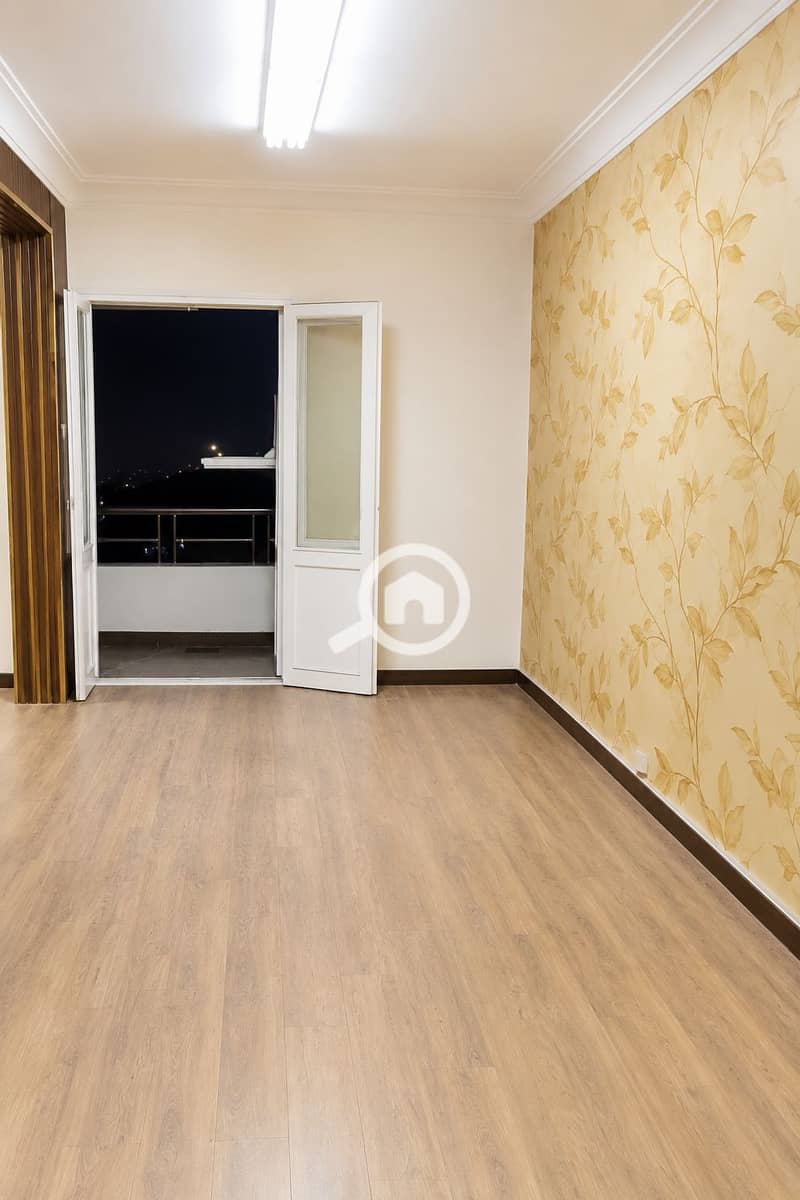 6 1000661410. png