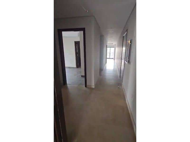 5 9d3a9edd-3429-4143-92f0-168e8fdd2bf8. jpg