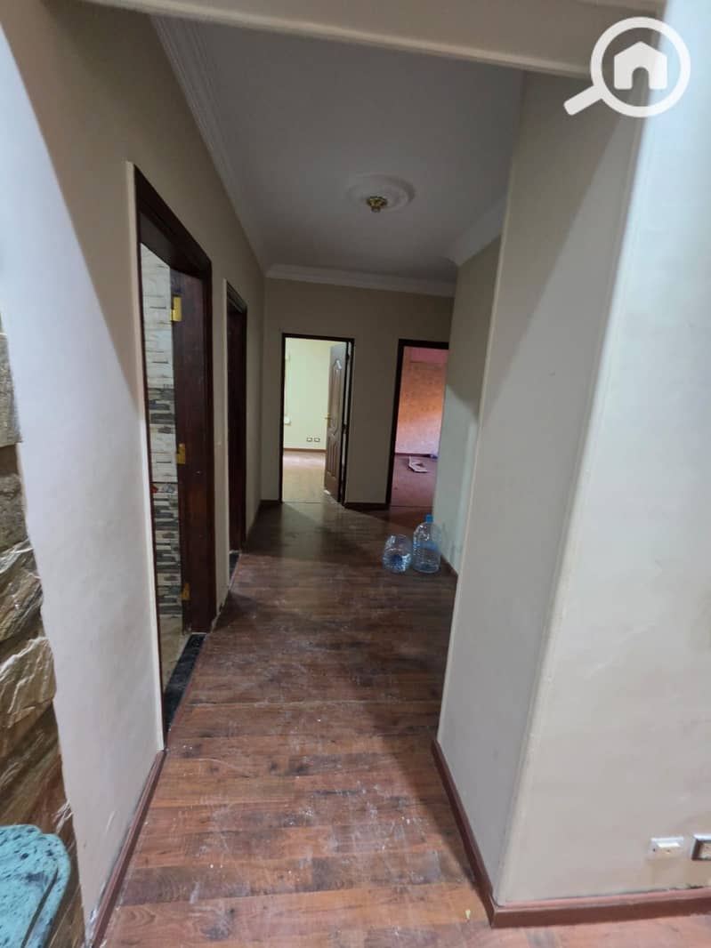 Ground floor apartment of 160 meters with a 130-meter garden, ultra super luxe in Al Khamael compound in Sheikh Zayed, two minutes to Palm Hills. – pohled 6